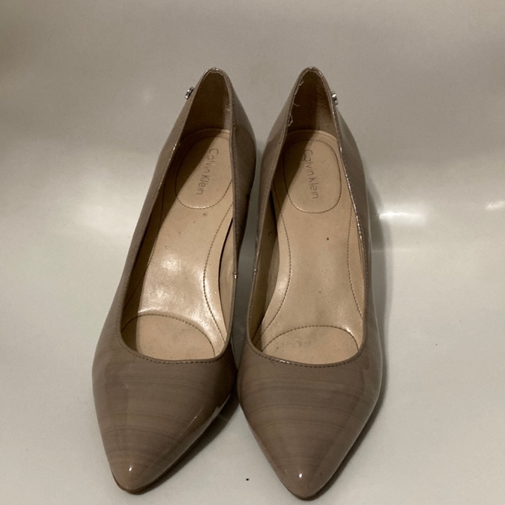 Calvin Klein Pointed 2 inch pumps